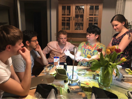 林卿老师与Nick Deutsch老师在...